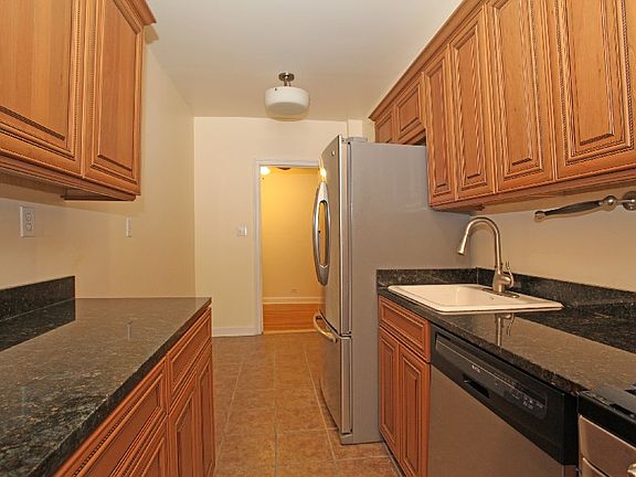3rd image of 3656 Johnson Ave APT 1B