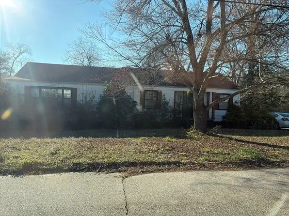 310 N Lee St, Lagrange, GA 30240