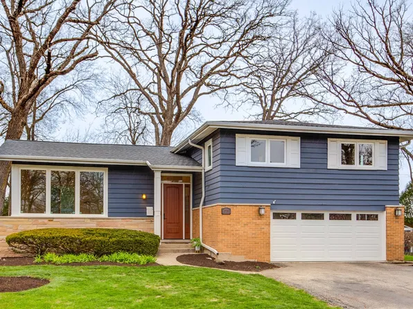 723 Byron Ct, Deerfield, IL 60015