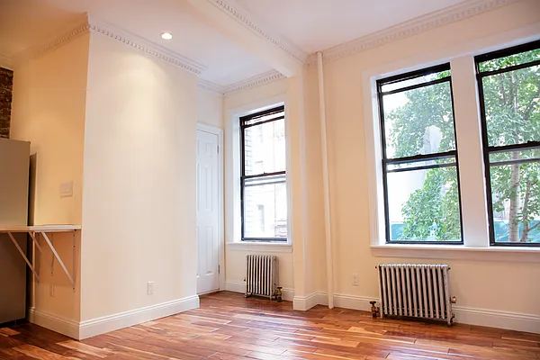 Rented by Blip LLC | media 4