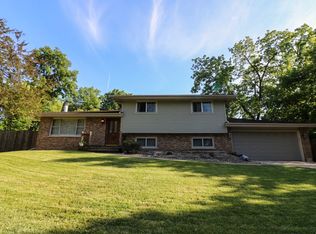 2408 Mayfair Dr, Joliet, IL 60433