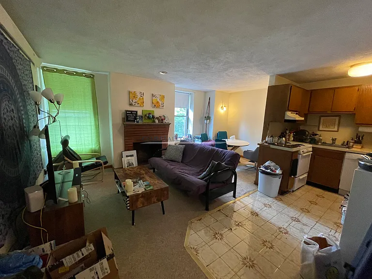 344 Market St #6 — Photo 6