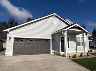 5190 Holly St, Springfield, OR 97478