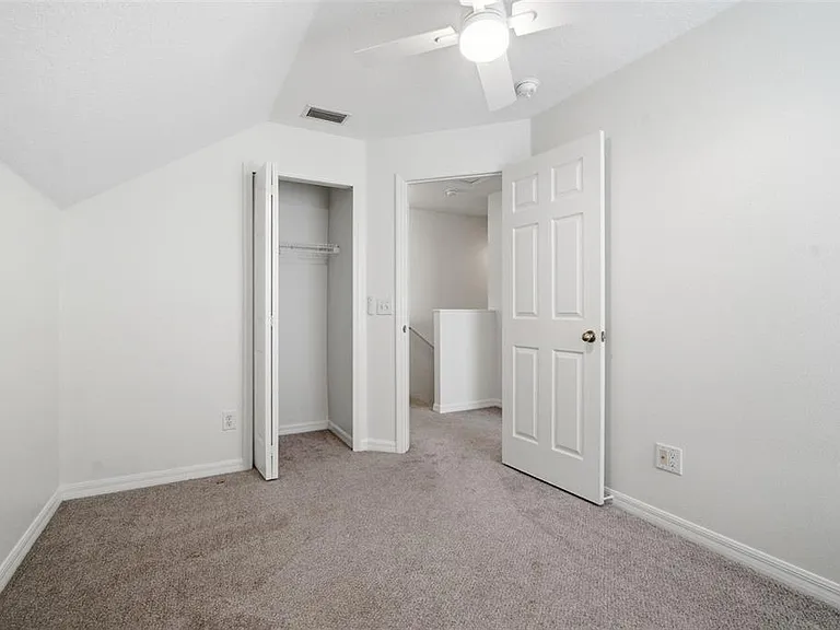 10604 Lakeside Vista Dr — Photo 39