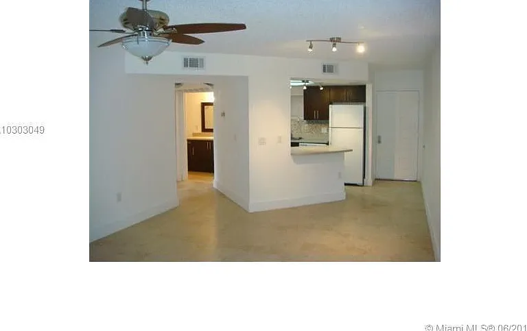 8343 Lake Dr #402 — Photo 1