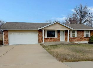 3862 Towers Rd, Saint Charles, MO 63304