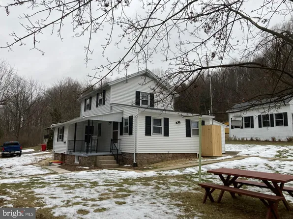 524 Buzzard Rd, Sinking Spring, PA 19608