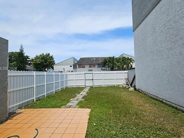 8460 SW 156th Pl #702 — Photo 3