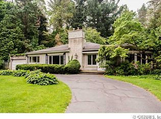 359 Kilbourn Rd, Pittsford, NY 14534