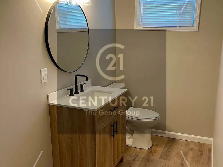 319 Wyoming St — Photo 13