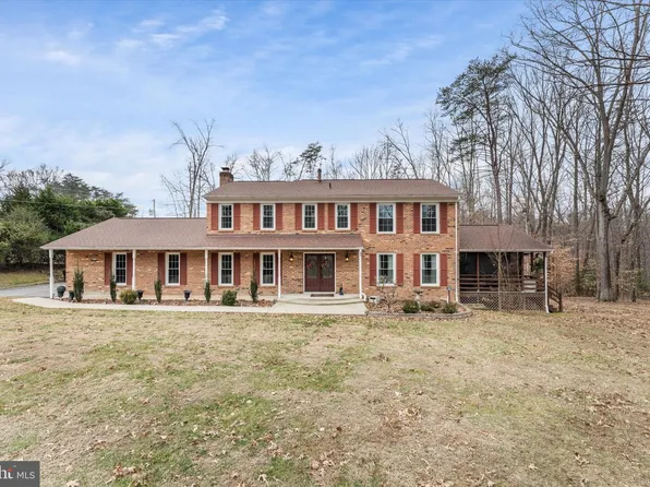 8015 Stillbrooke Rd, Manassas, VA 20112