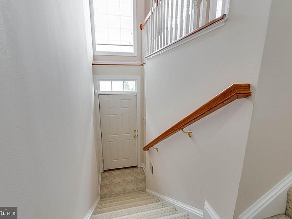 4th image of 1518 Hurley Ct