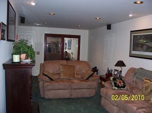 4th image of 141 Highwood Dr