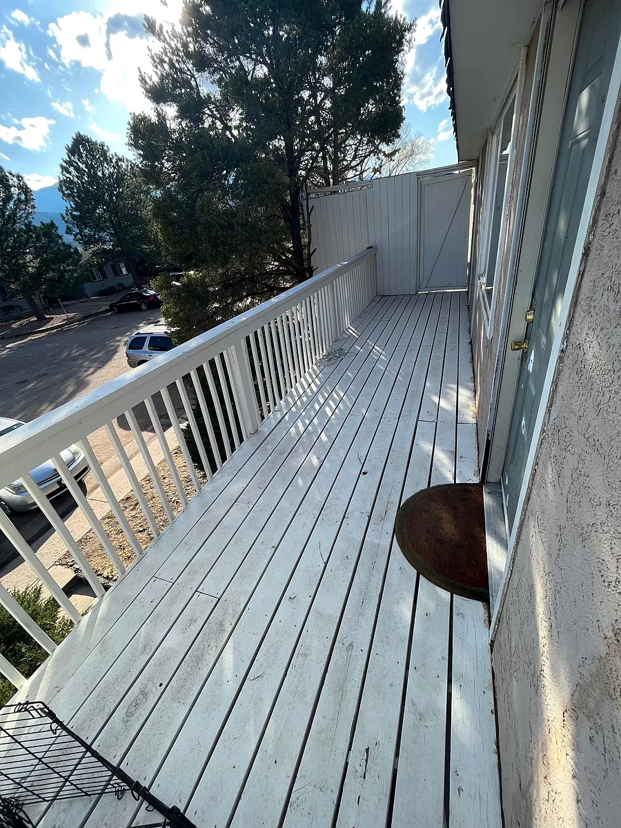 Building Photo - 944 W Moreno Ave #3