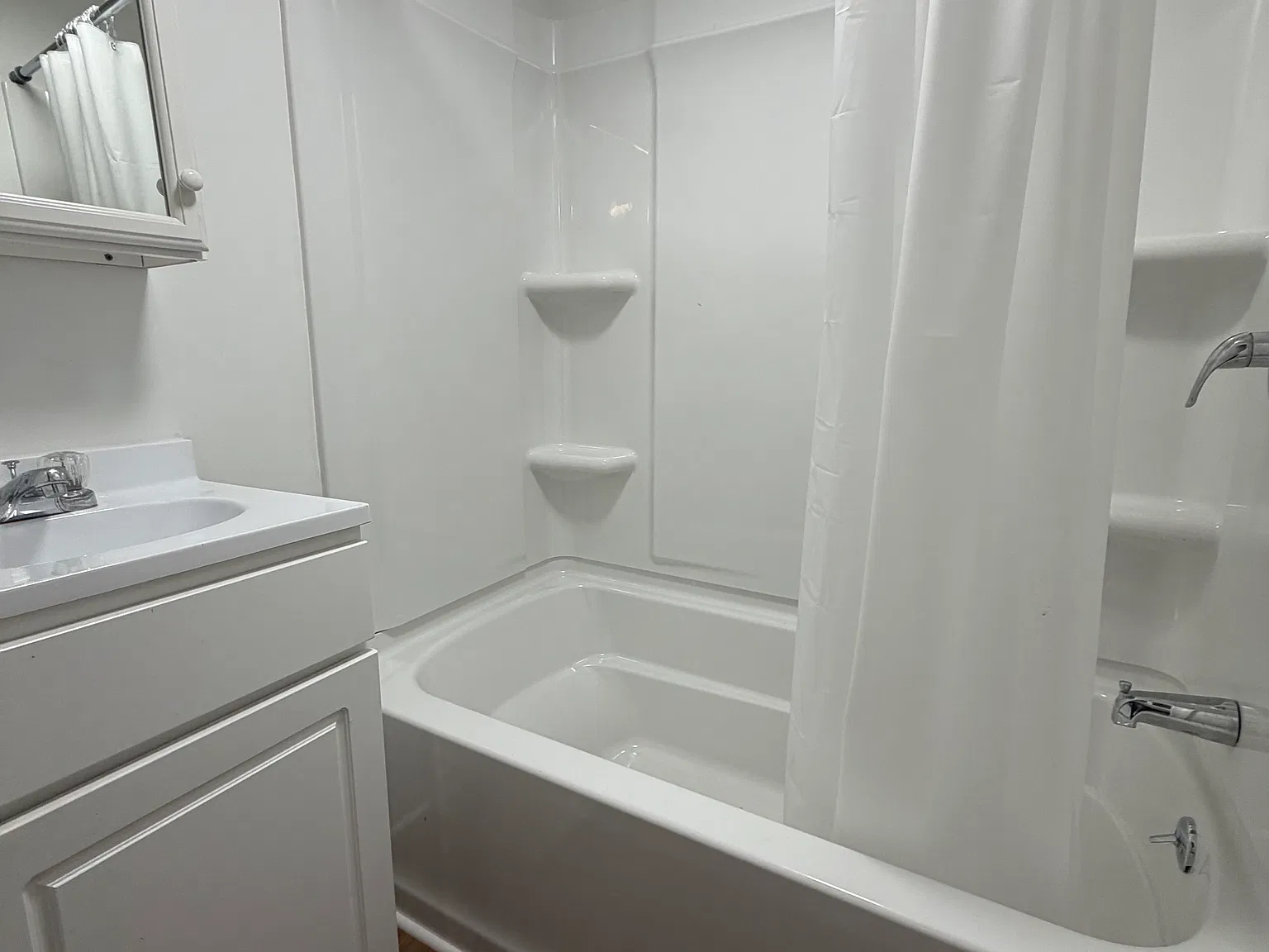 2 bed, 750 sqft, $1,000 — Photo 3