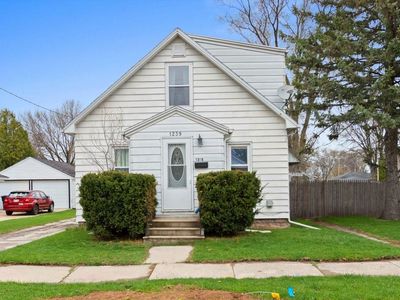 1239 Klaus St, Green Bay, WI, 54302
