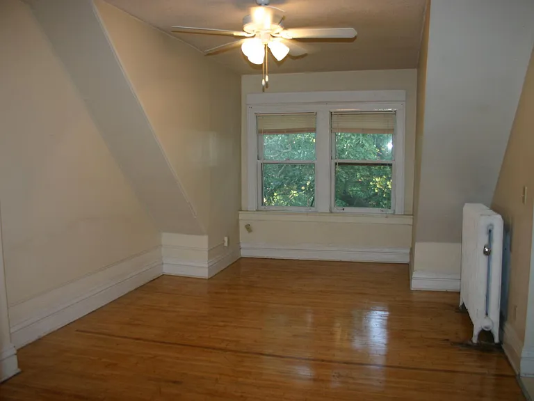 409 Ashland Ave #9 — Photo 21