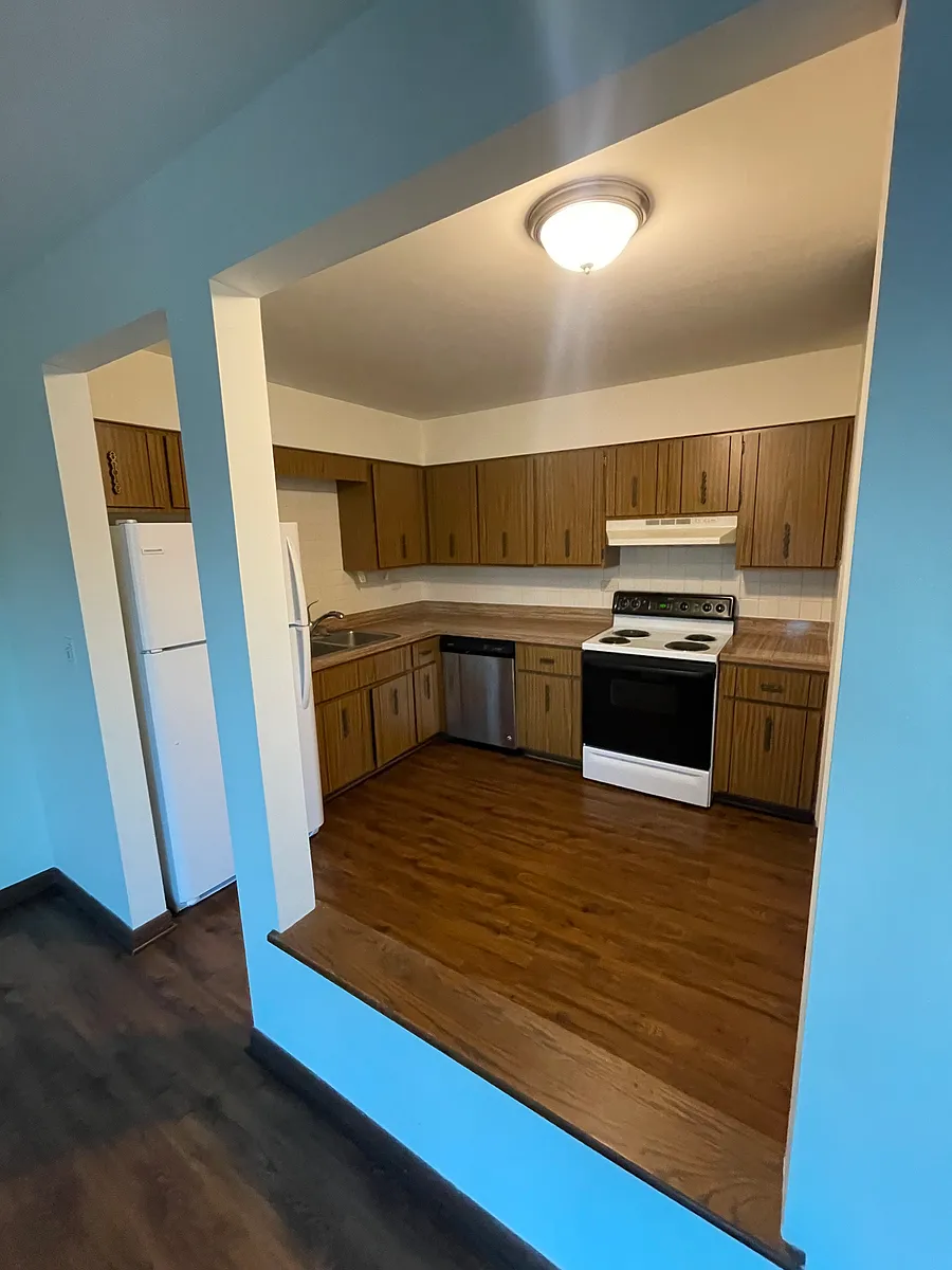 Building Photo - 109 E Nebraska St #1