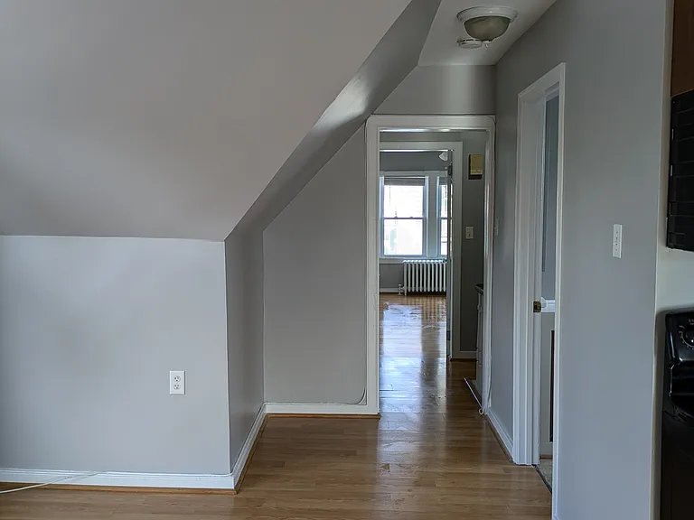 1 Newburg Ave #300 — Photo 6