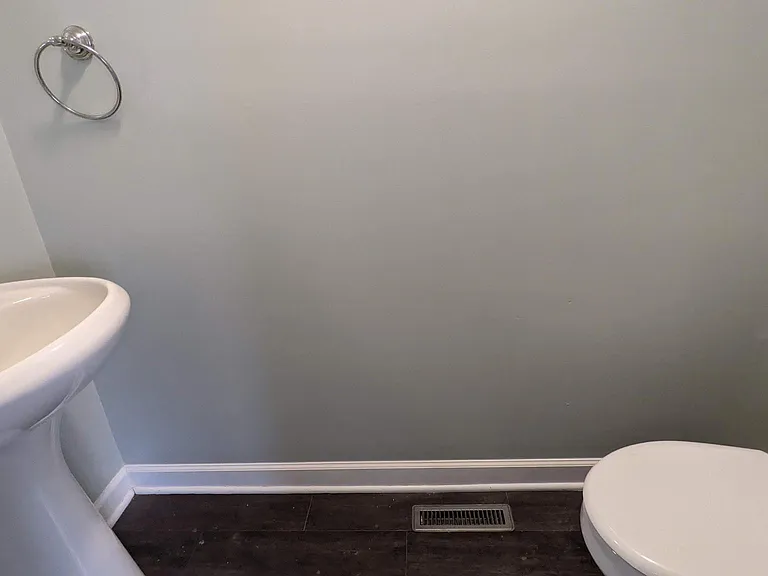 829 Gallows Ct — Photo 13