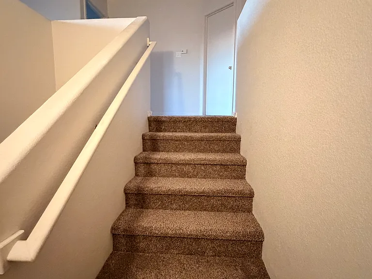 2130 Margarita Dr SE — Photo 6