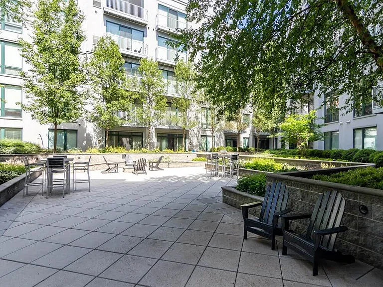 121-towne-apartments-poi-018-1