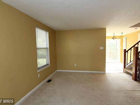 3rd image of 14621 Stone Crossing Ct