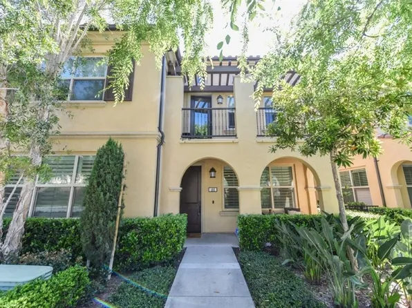 102 Rose Arch #23, Irvine, CA 92620