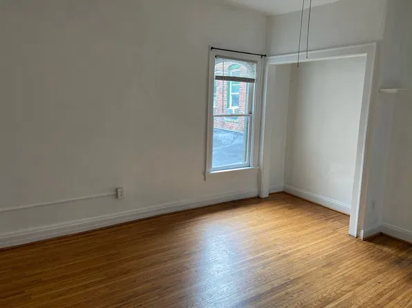 1114 1/2 N High St, Columbus, OH