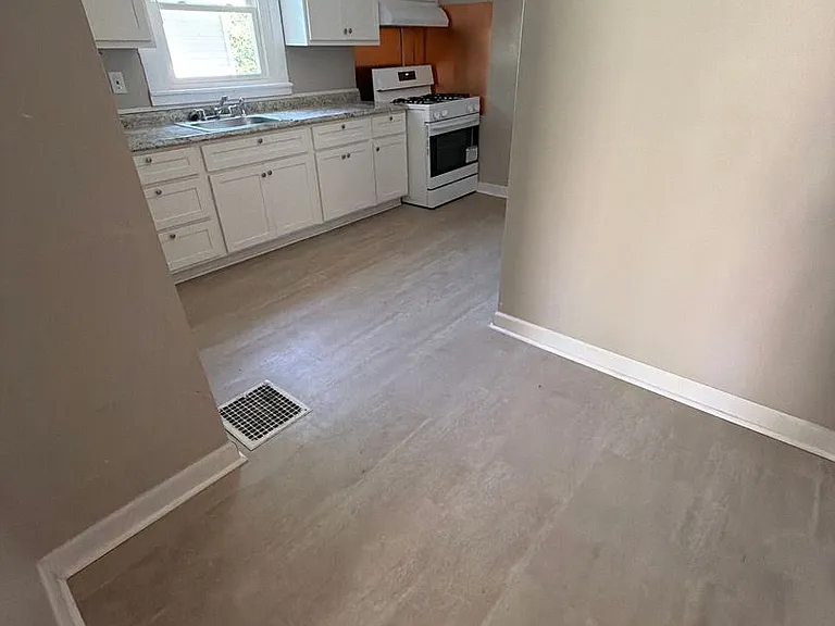 7301 Harney Ave — Photo 5