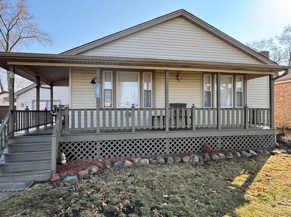 303 N Elmwood Ave, Wood Dale, IL 60191