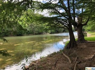 7134 River Rd, New Braunfels, TX 78132