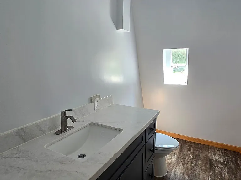 10660 Valencia Rd — Photo 20