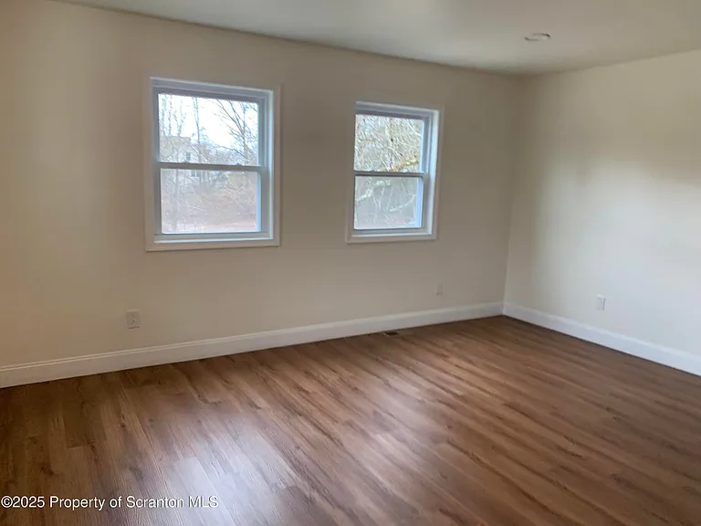 318 Simrell Rd — Photo 19