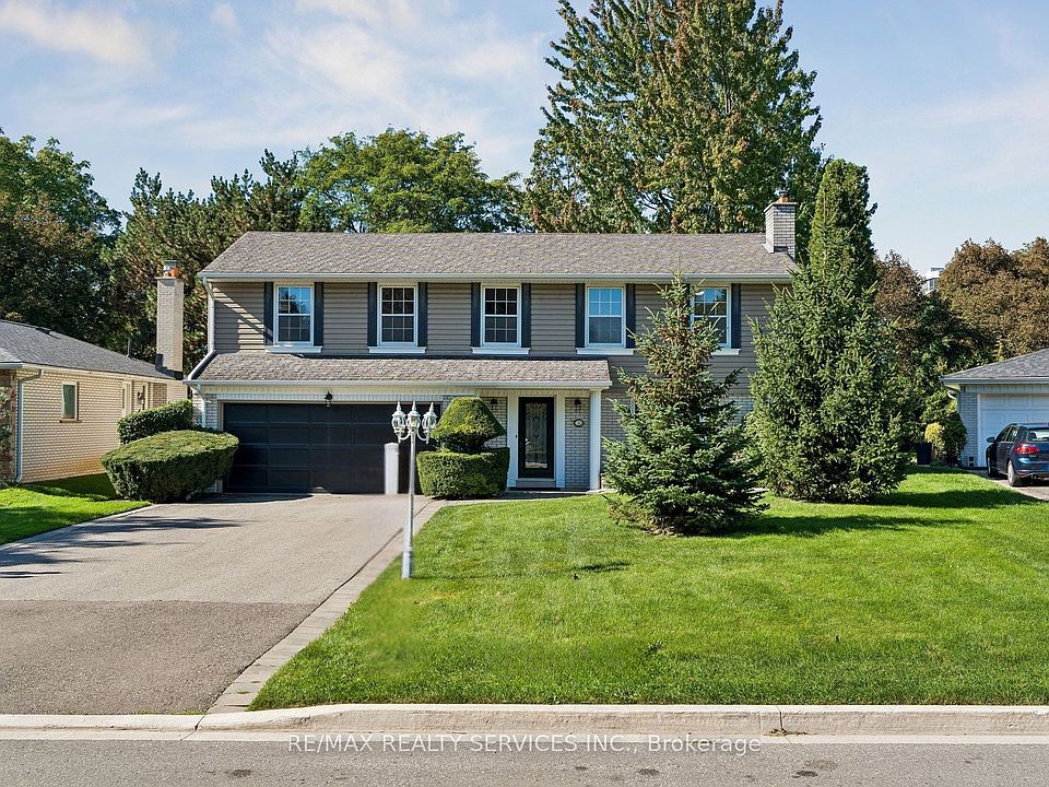 1st image of 16 Malvern Ct