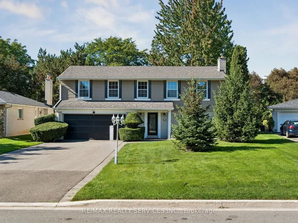 16 Malvern Ct, Brampton, ON L6W 1H1