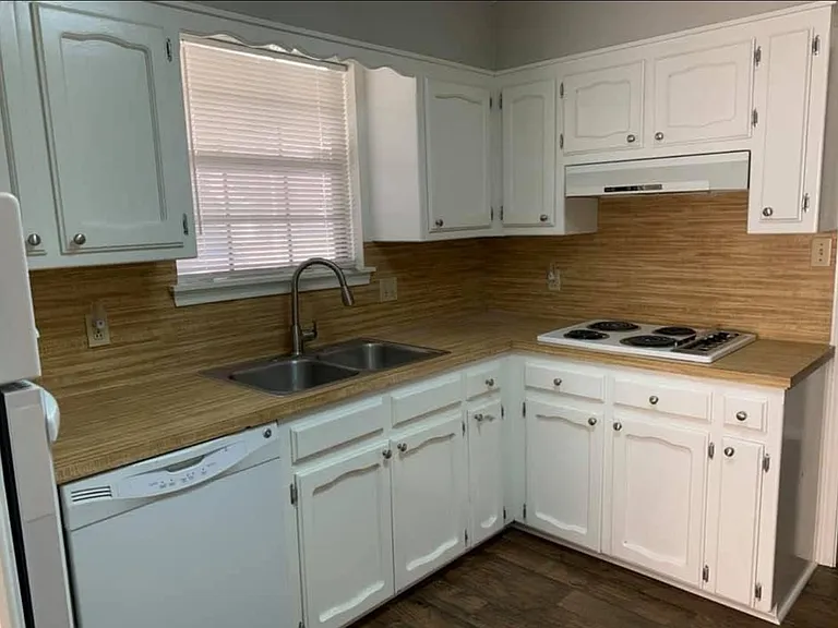 1416 Quail Hollow Dr — Photo 8