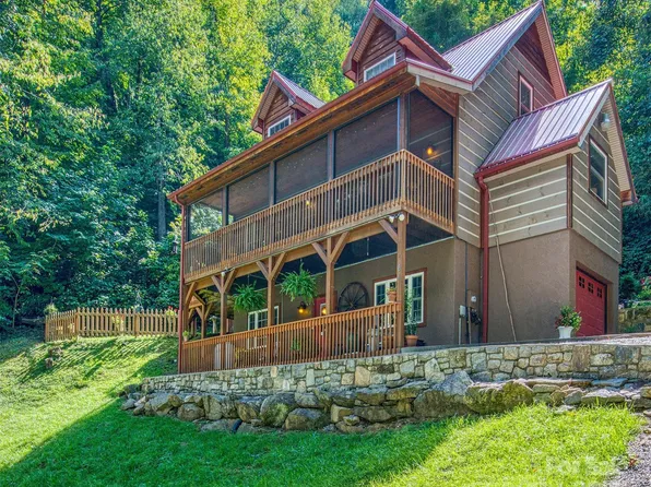 61 Calm Creek Rd, Waynesville, NC 28785