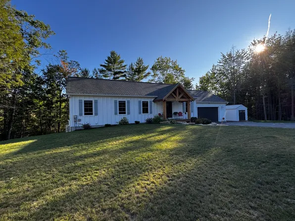 18 Evergreen Lane, Richmond, ME 04357