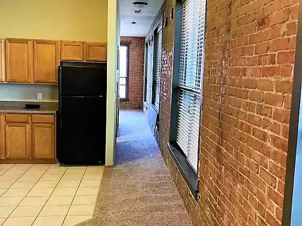 200 E 2nd St APT 4, Bartlesville, OK 74003