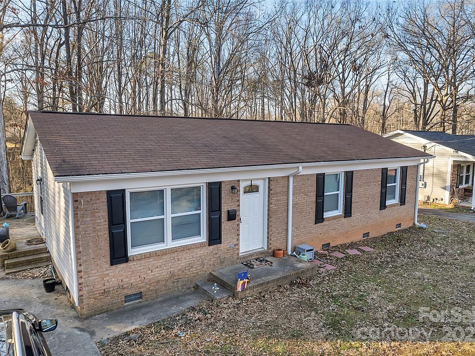 1st image of 708 S 10th St