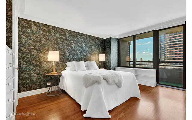 Sold by Douglas Elliman | media 8