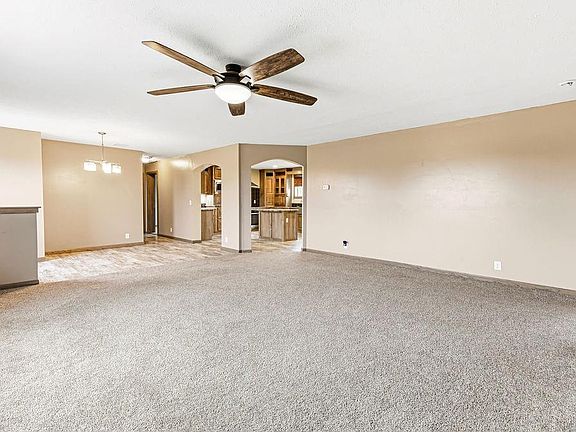 5th image of 130 SE Sparta Rd
