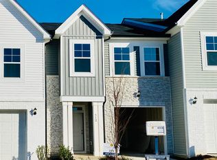 512 Barrington Row Ave, Zebulon, NC 27597