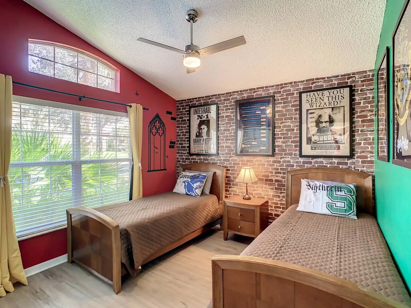 Themed Rooms with Private Pool in Kissimmee — Photo 4
