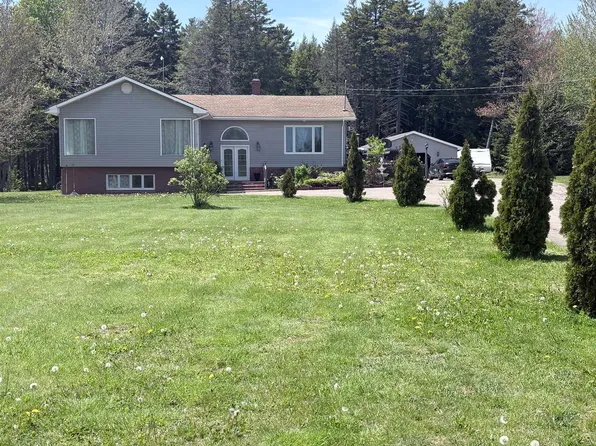 675 Greenville Rd, Cumberland, NS B0M 1Z0