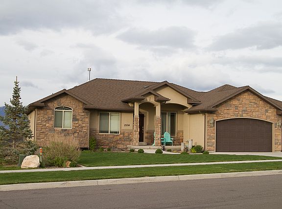 2nd image of 2504 S Palomino Dr