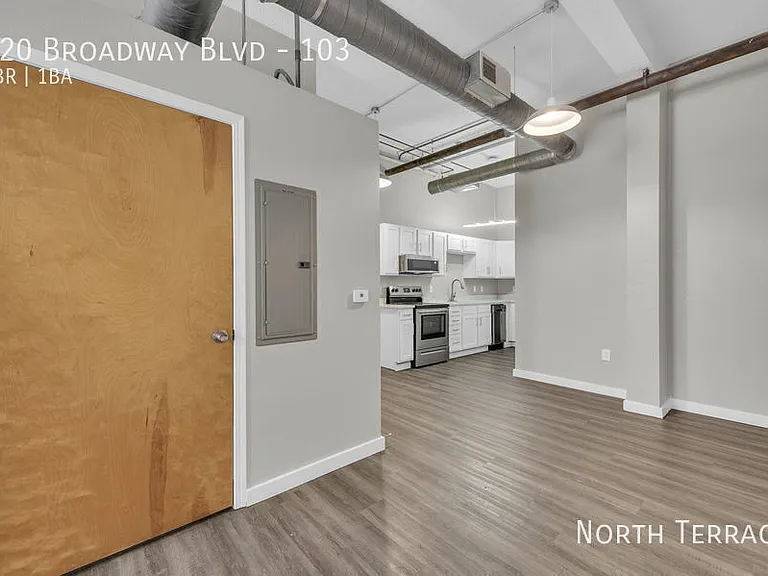 920 Broadway Blvd #103 — Photo 4