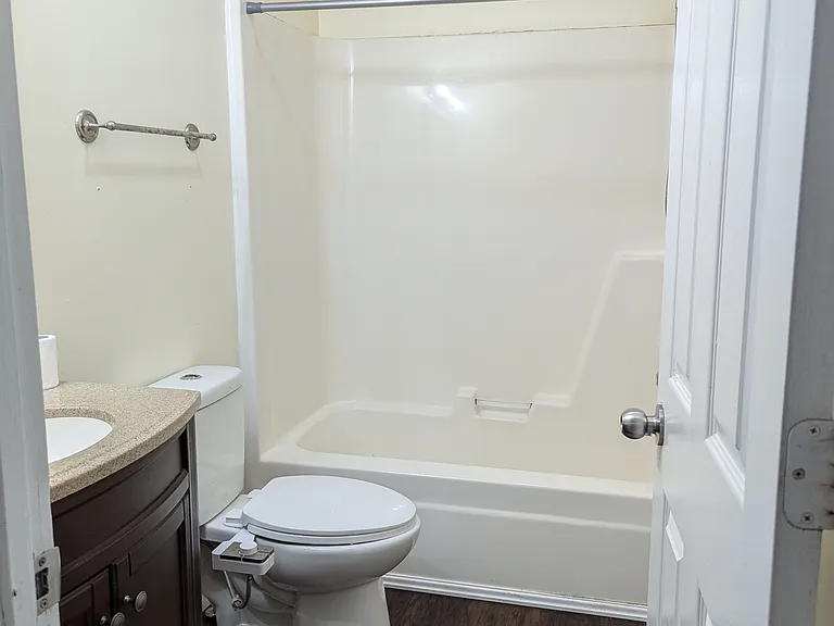 104 Manna Dr #4 — Photo 9