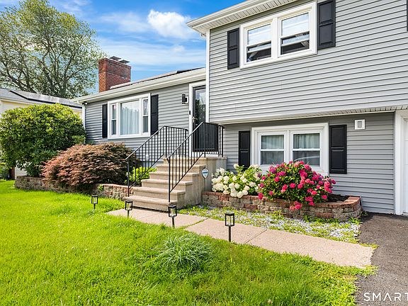 2nd image of 35 Wedgewood Drive